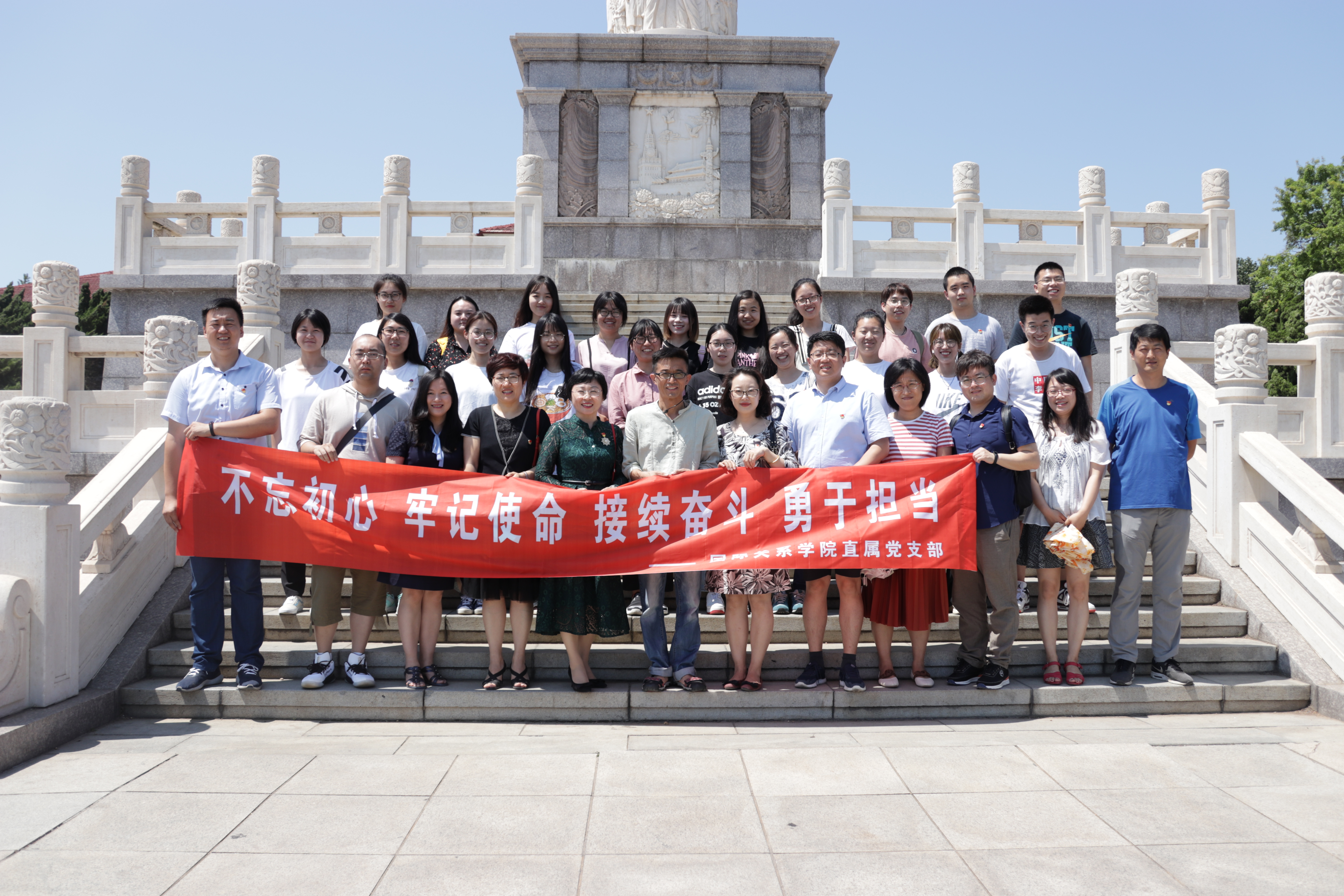 82f9cc620e4cb695f776a6eca8efbe0.jpg